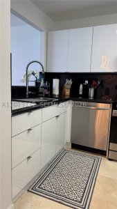 Aluguel de apartamento no Oceanside Plaza 14E