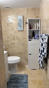 Aluguel de apartamento no Oceanside Plaza 14E