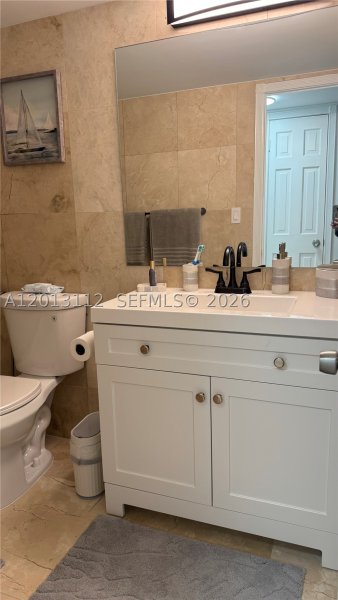 Apartment for rent at Oceanside Plaza 14E