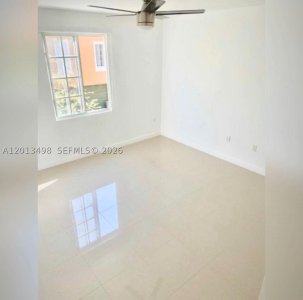 Aluguel de apartamento no Aventi at Aventura 507
