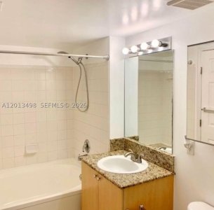 Aluguel de apartamento no Aventi at Aventura 507