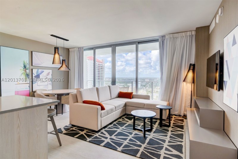Hyde Beach House Apt #R2106