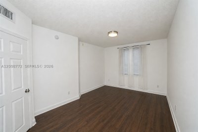 Comprar apartamento en Porto Bellagio 4102
