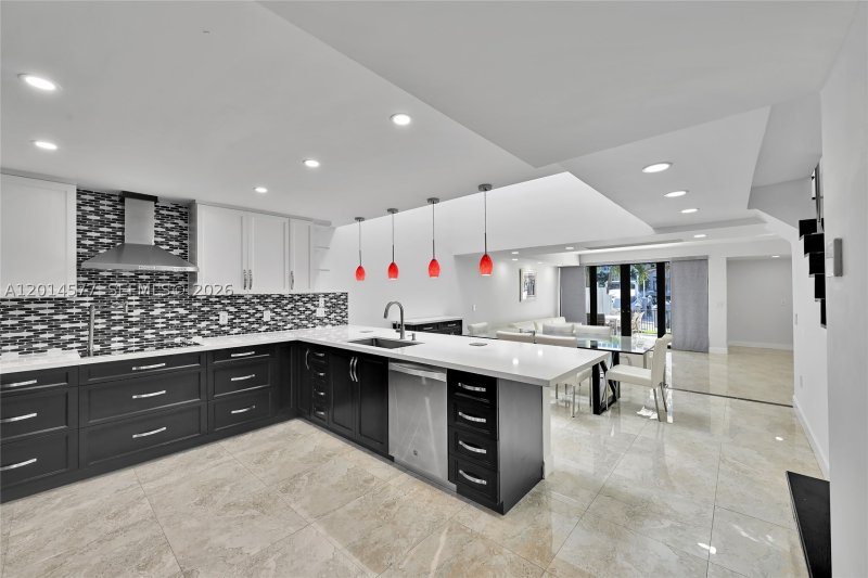Comprar apartamento en Poinciana Island