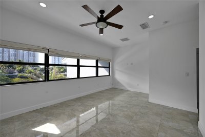 Comprar apartamento en Poinciana Island