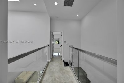 Comprar apartamento en Poinciana Island