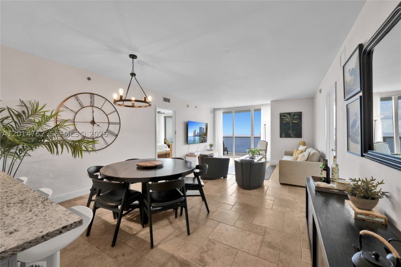 Comprar apartamento en Beach Club Two 4504