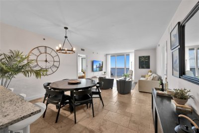 Comprar apartamento no Beach Club Two 4504