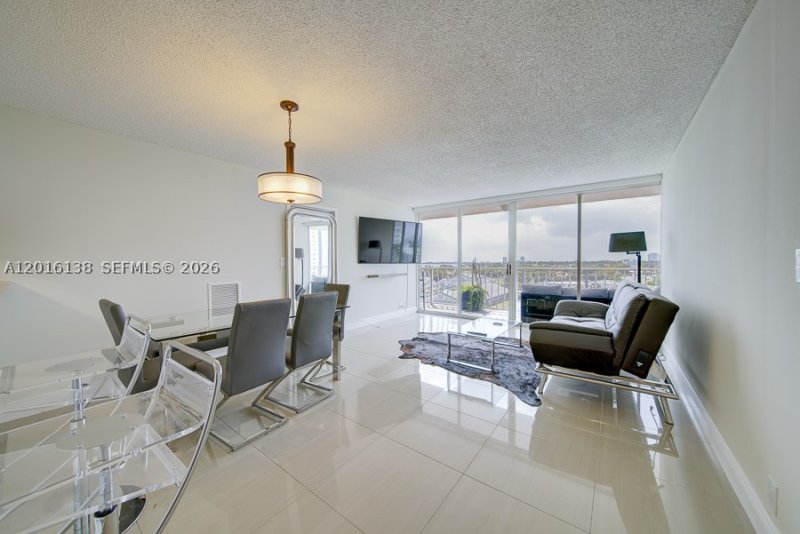Apartment for rent at Grandview Palace 703