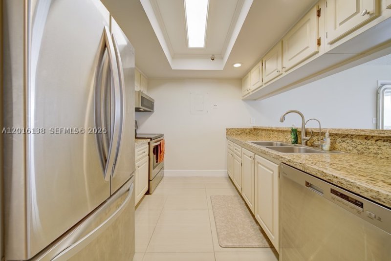 Apartment for rent at Grandview Palace 703