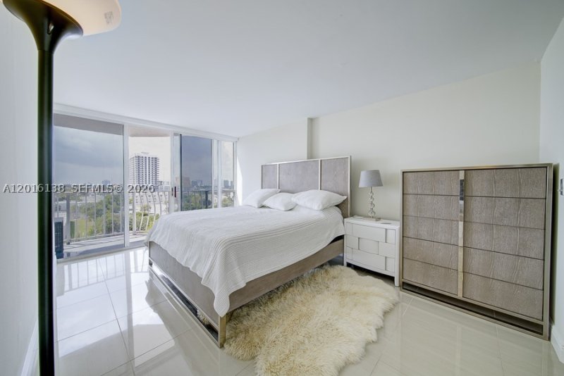 Apartment for rent at Grandview Palace 703
