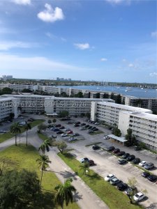 Comprar apartamento en Del Prado South Tower 1405