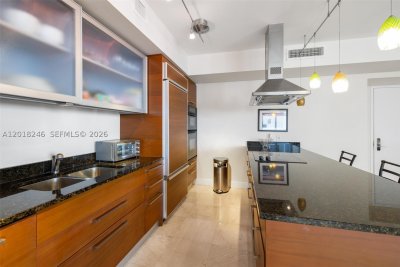 Aluguel de apartamento no Beach Club Three 1005