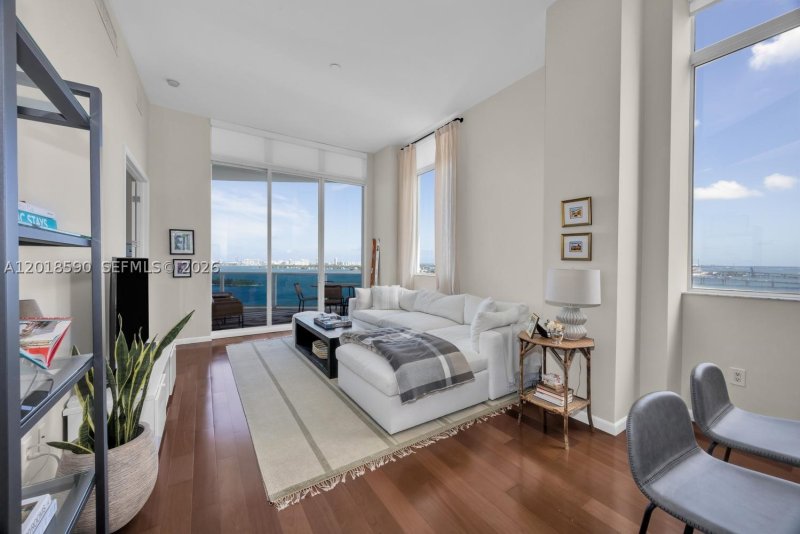 Condo for sale at New Wave PH2A