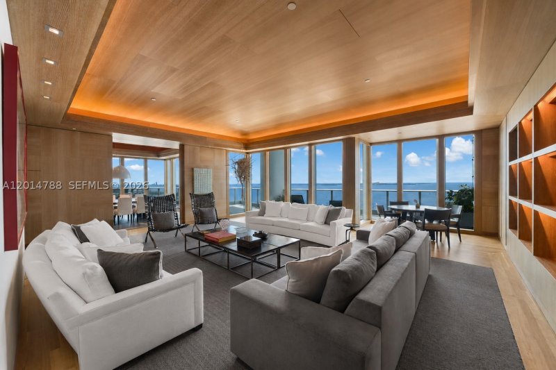 Comprar apartamento en Grovenor House 3201