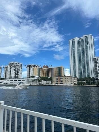 Condo for sale at Oceanview Park 406