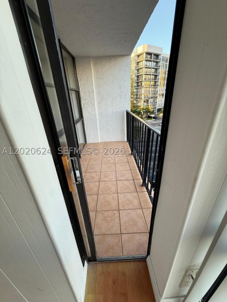 Condo for sale at Oceanview Park 406