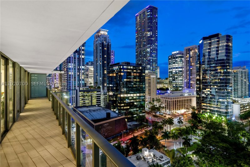 Condo for sale at Dua Miami - SLS Brickell Condo 1405