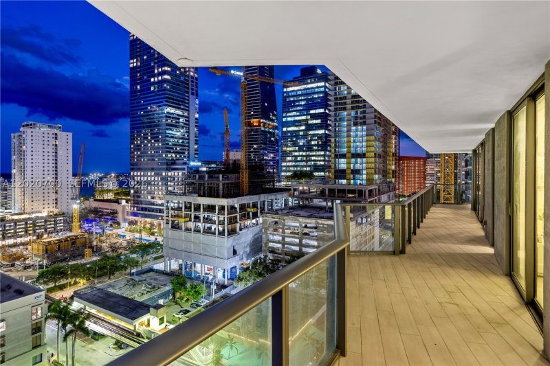 Condo for sale at Dua Miami - SLS Brickell Condo 1405