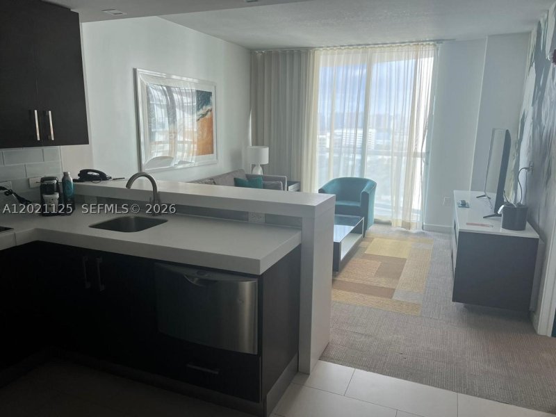 Condo for sale at Sole 1507