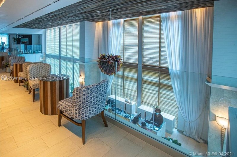 Condo for sale at Sole 1507