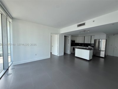 Comprar apartamento no Mint at Riverfront 1804