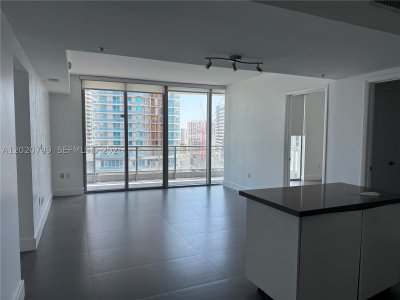 Comprar apartamento no Mint at Riverfront 1804