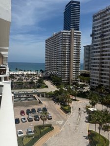 Aluguel de apartamento no The Hemispheres 9K