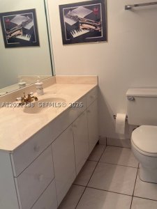 Aluguel de apartamento no The Hemispheres 9K