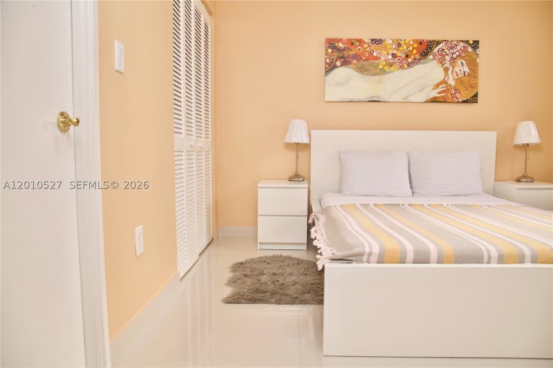 Apartment for rent at Winston Towers 1107