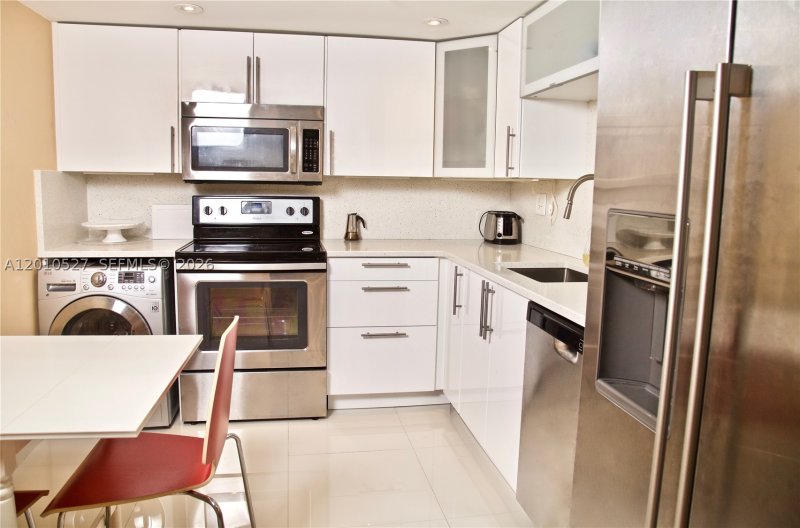 Apartment for rent at Winston Towers 1107