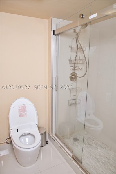 Apartment for rent at Winston Towers 1107
