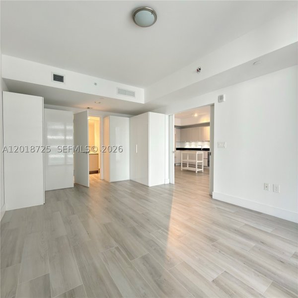 Condo for sale at 1010 Brickell 2208