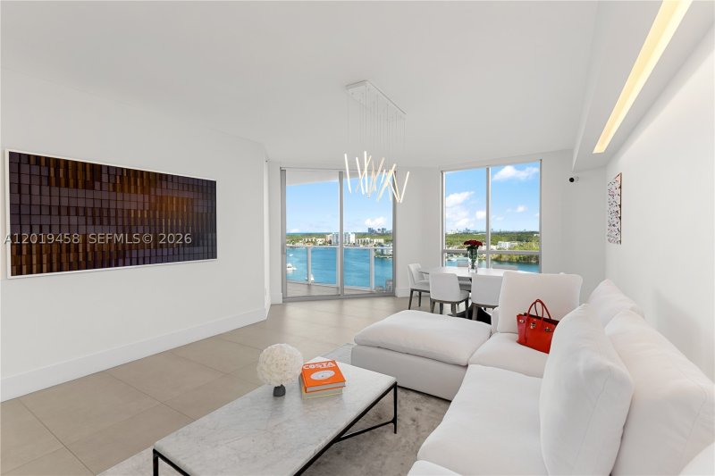 Condo for sale at Marina Palms Yacht Club 1406