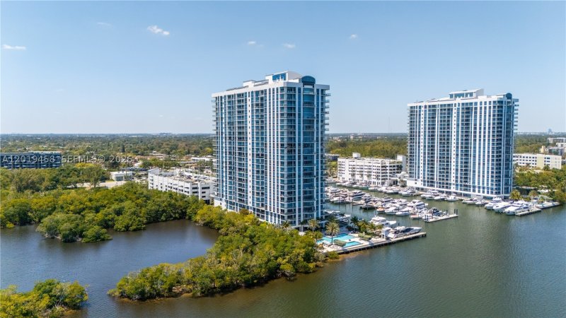 Condo for sale at Marina Palms Yacht Club 1406