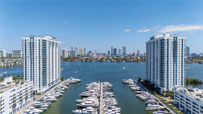 Condo for sale at Marina Palms Yacht Club 1406