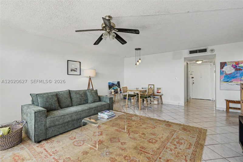 Condo for sale at Bayview Towers A603