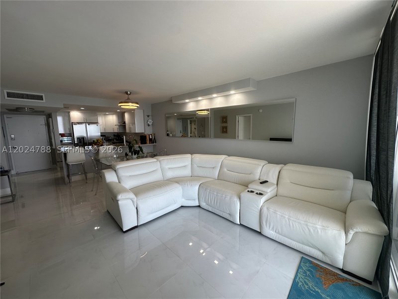 Apartment for rent at Parker Plaza Estates 916