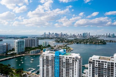 Comprar apartamento no Sunset Harbour South 1601
