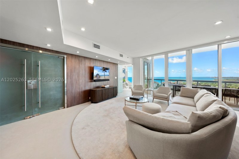 Condo for sale at Murano at Portofino 2803