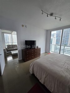 Comprar apartamento no Avenue on Brickell 1060 Tower 2201