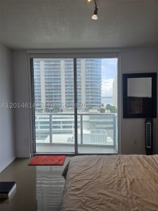 Comprar apartamento no Avenue on Brickell 1060 Tower 2201