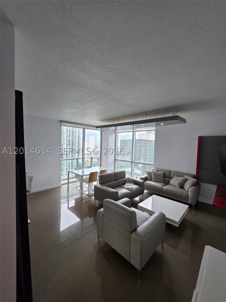 Comprar apartamento en Avenue on Brickell 1060 Tower 2201