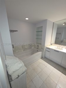 Comprar apartamento no Avenue on Brickell 1060 Tower 2201