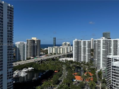 Alquiler de apartamento en Mystic Pointe 500 2709