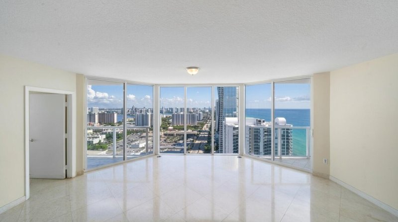 Comprar apartamento no La Perla 3407