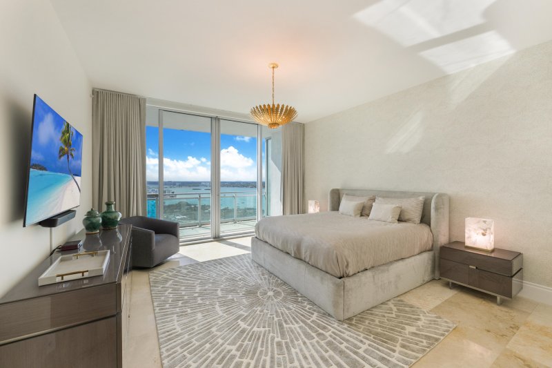Comprar apartamento en Ritz Carlton One Bal Harbour 2203