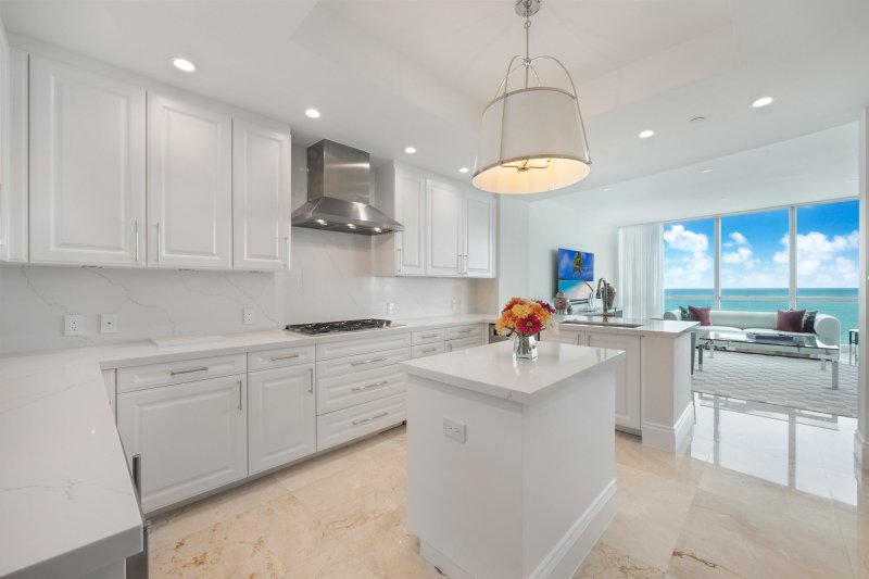 Comprar apartamento en Ritz Carlton One Bal Harbour 2203