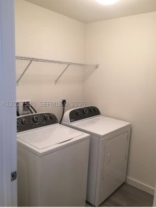 Comprar apartamento no Nine at Mary Brickell Village 2005