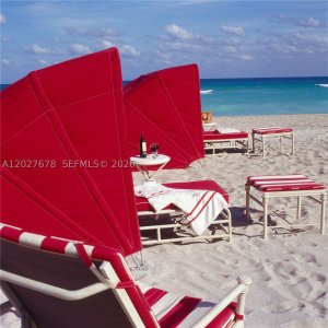 Comprar apartamento no Acqualina Resort & Spa 1906